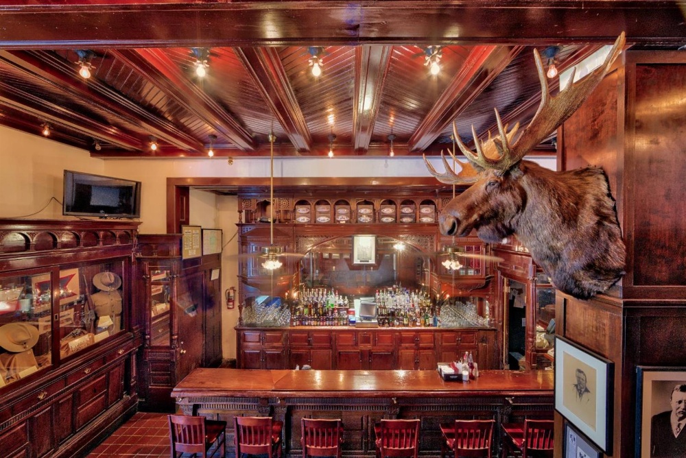 Menger Hotel Main image